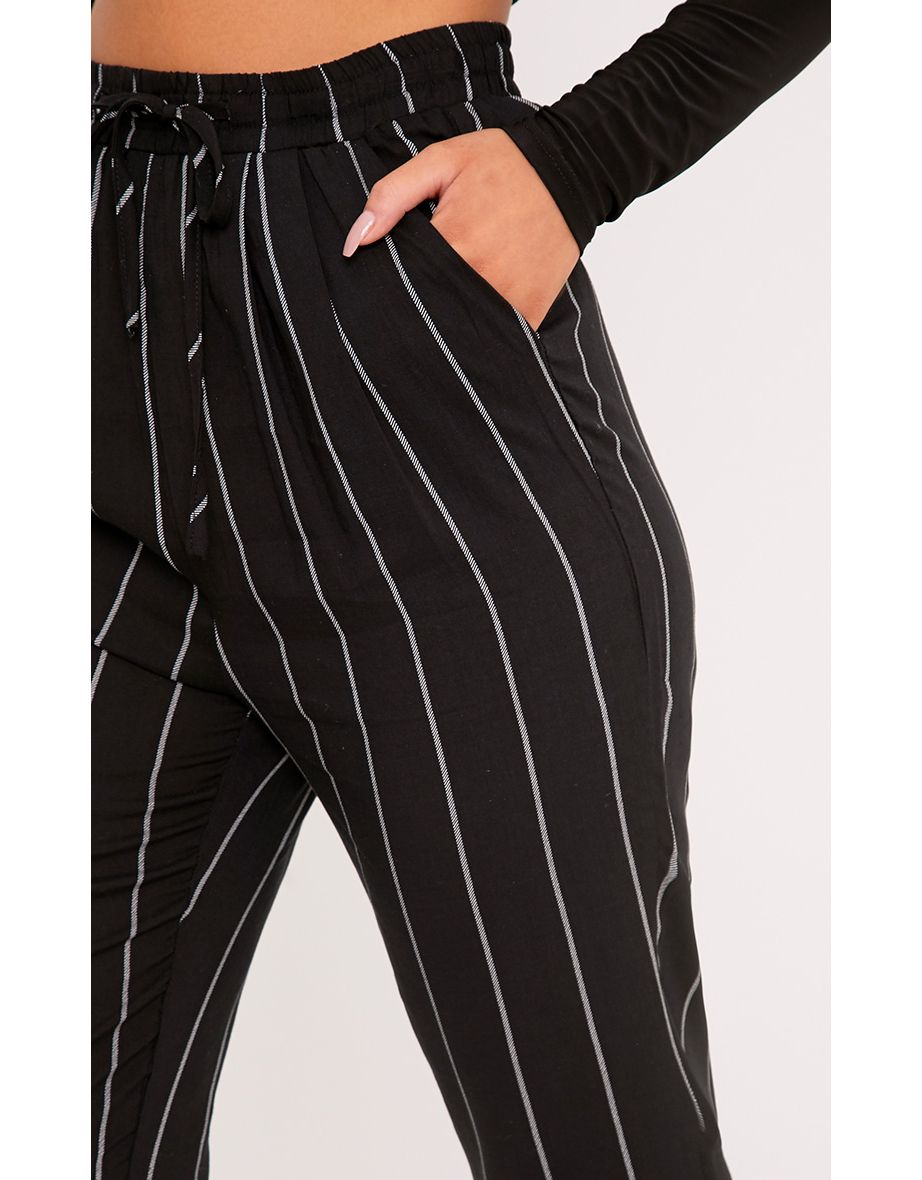 Diya crne ležerne pantalone sa prugama
