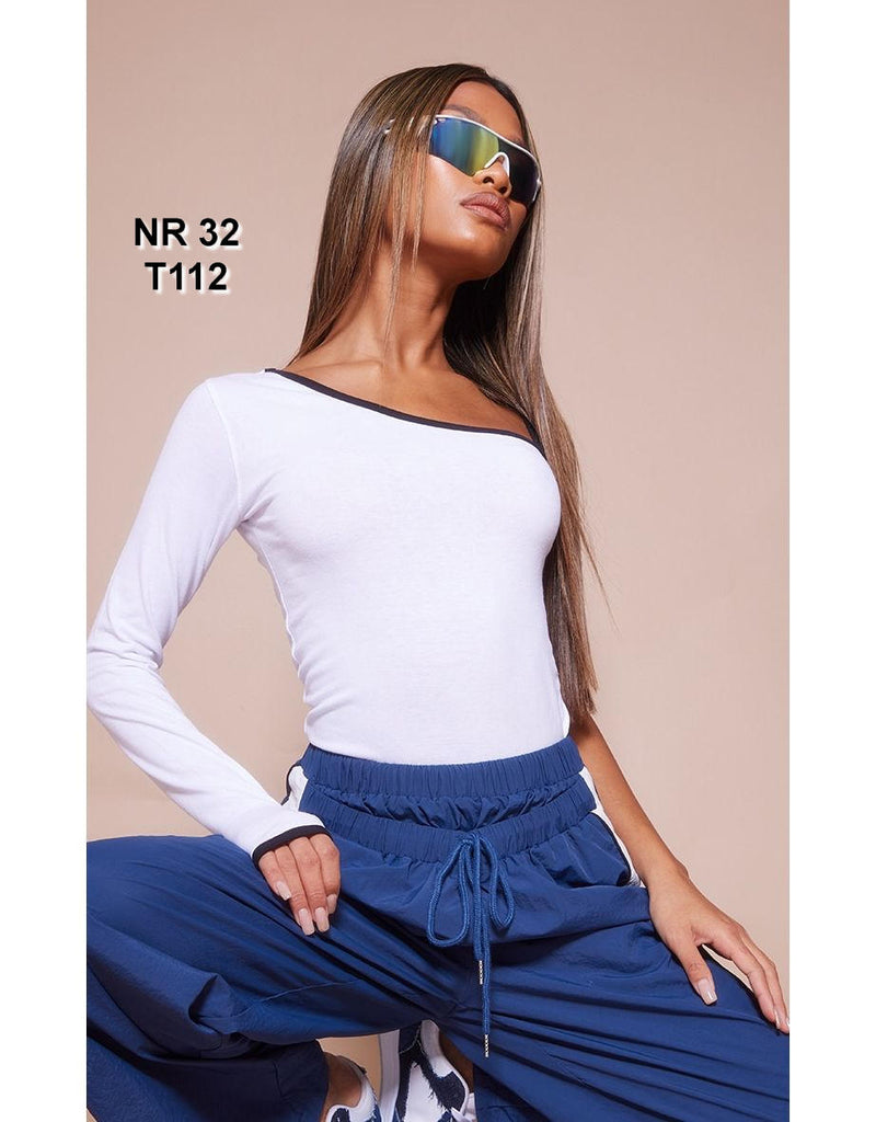 Body me njërin sup, me lidhëse kontrast të bardhë