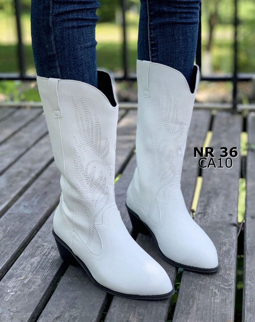 Women's Elegant Classic Western Style Mid-calf Horse Boots With Silver Thread Embroidery