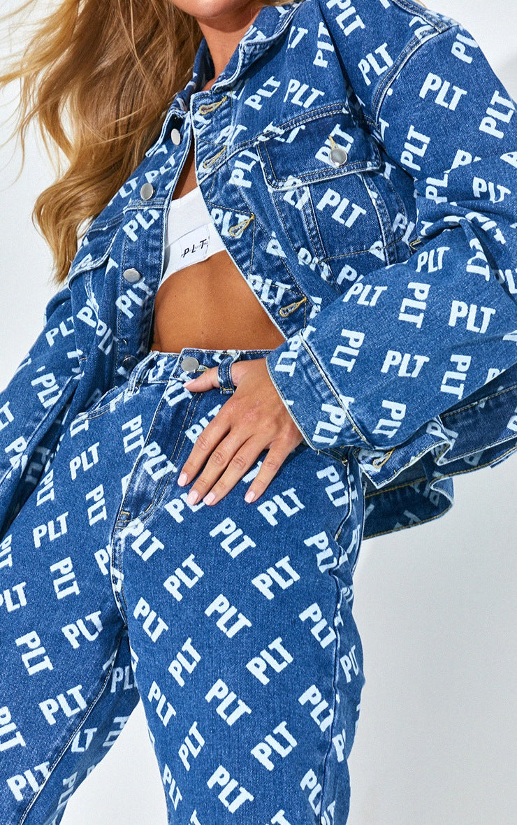 PRETTYLITTLETHING Mid Blue Wash Mom Jeans