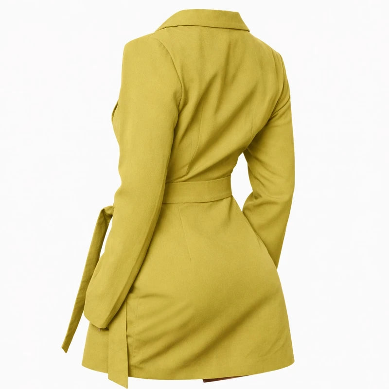 Blejzer haljina PrettyLittleThing