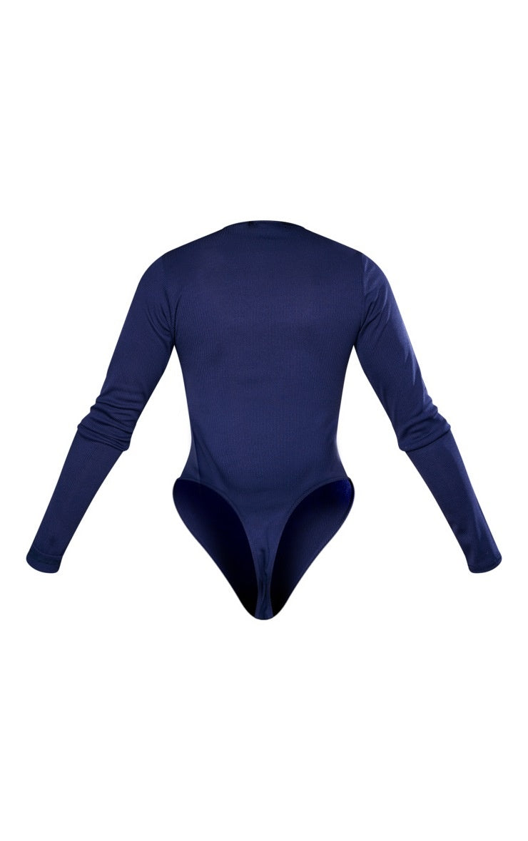 Bodysuit me mëngë të gjata dhe jakë katrore, ngjyrë blu e errët, i përshtatshëm pas trupit