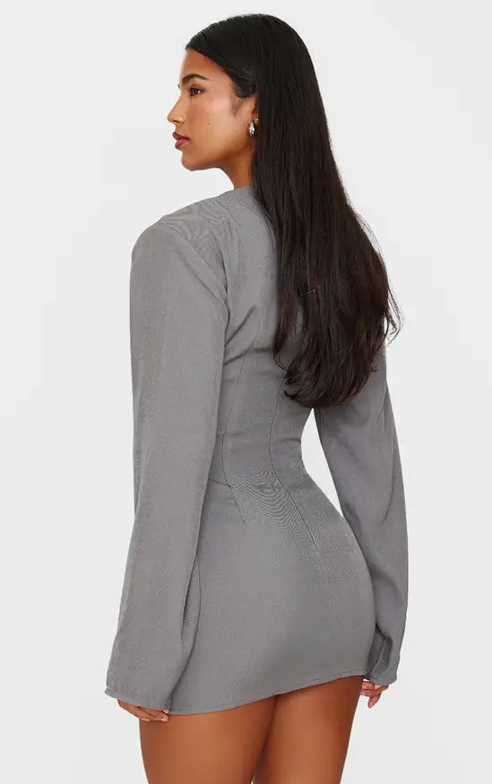 Fustan Gri, I Thuruar, Tip "Bodycon" me Mëngë "Batwing"