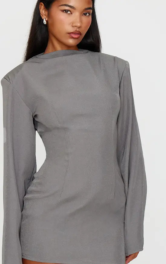 Fustan Gri, I Thuruar, Tip "Bodycon" me Mëngë "Batwing"