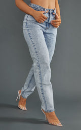 PRETTYLITTLETHING Acid Blue Mom farmerke