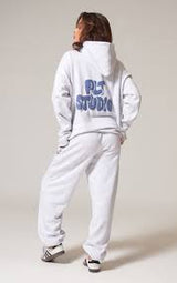 PRETTYLITTLETHING Contrasting Print Logo Oversized Hoodie